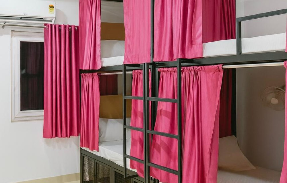 Sair Hostel Slider Pictures