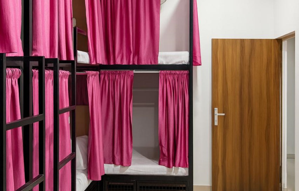 Sair Hostel Slider Pictures